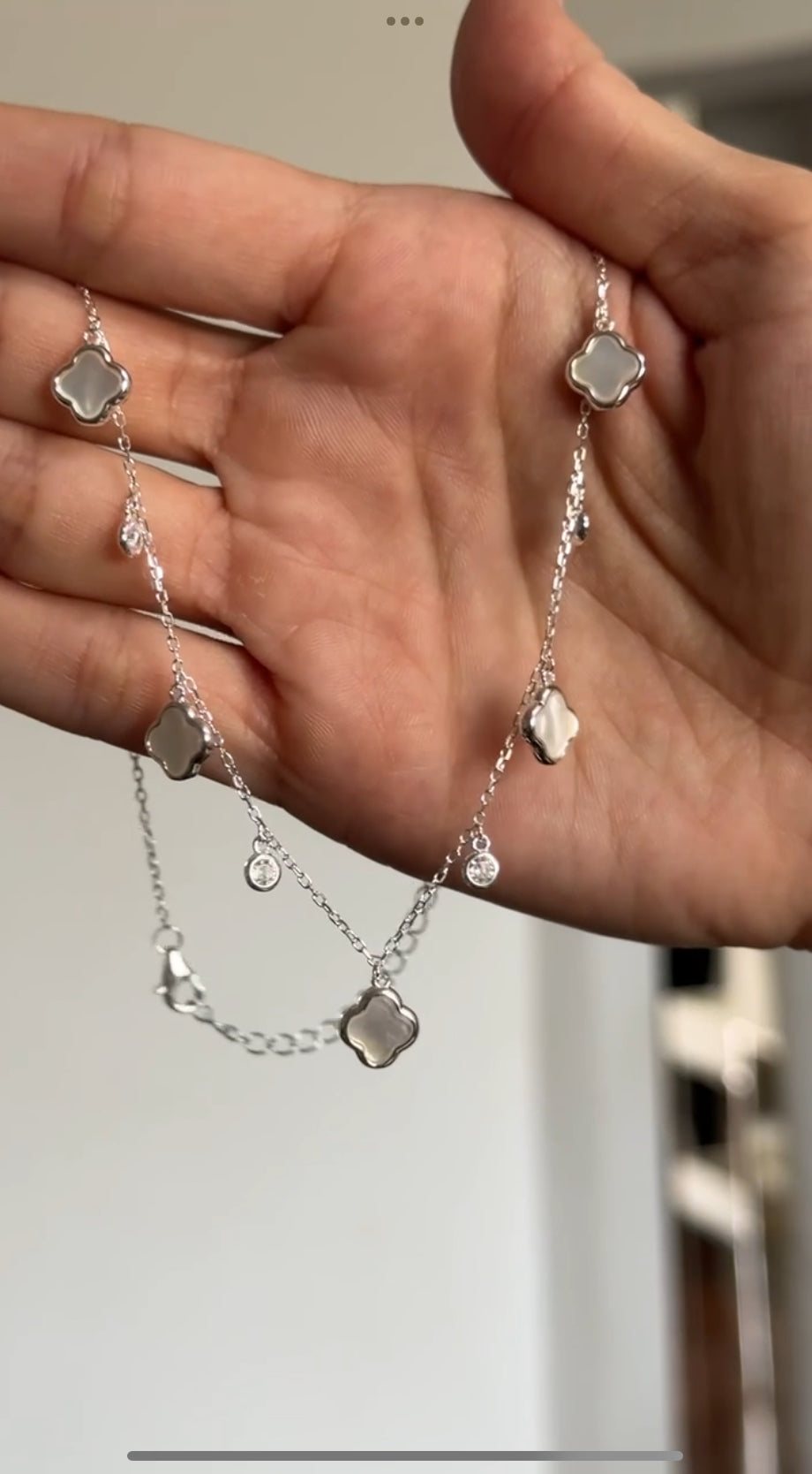 COLAR CHOCKER MADREPÉROLA 35CM+5CM EM PRATA 925