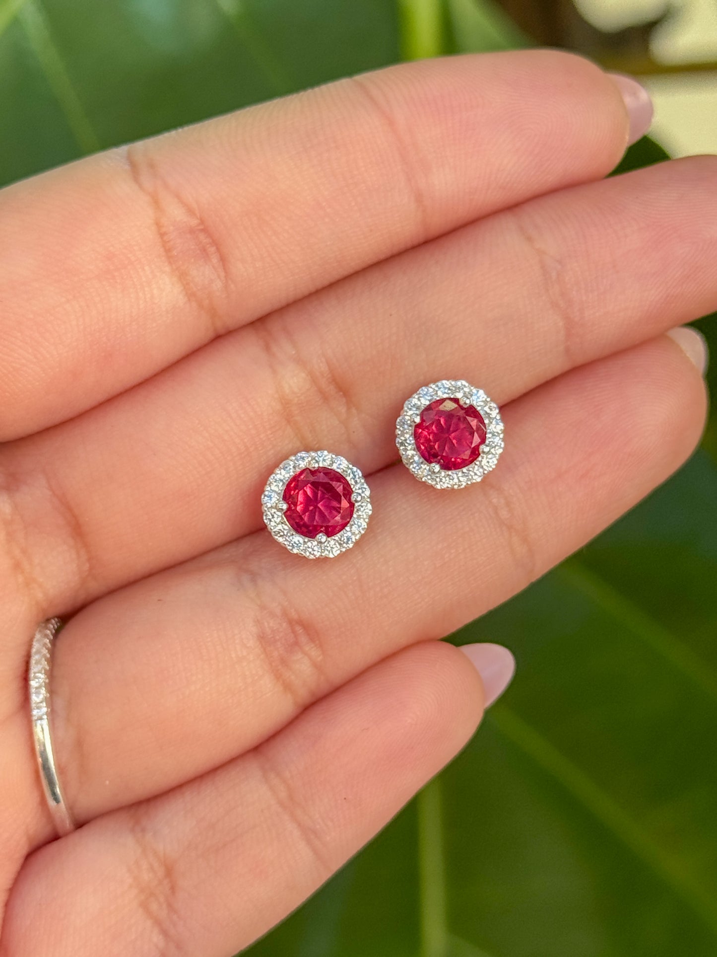 CONJUNTO REDONDO CRAVEJADO COLORS