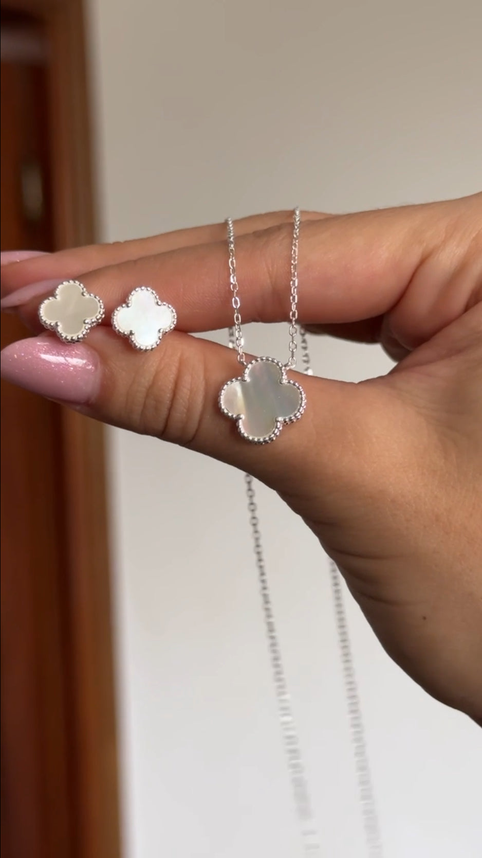CONJUNTO MADREPÉROLA EM PRATA 925