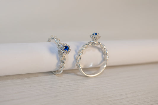 ANEL CRAVEJADO AZUL EM PRATA 925