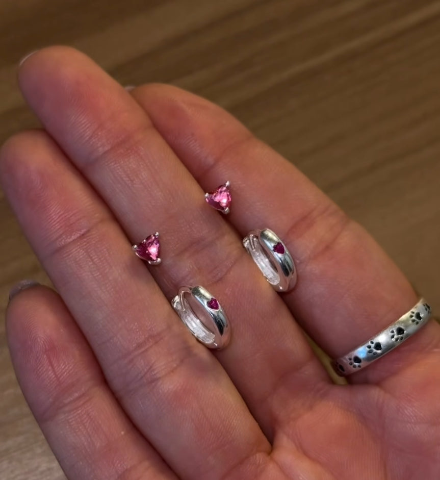 ARGOLA FECHO CLIQUE COM CORAÇÃO ROSA