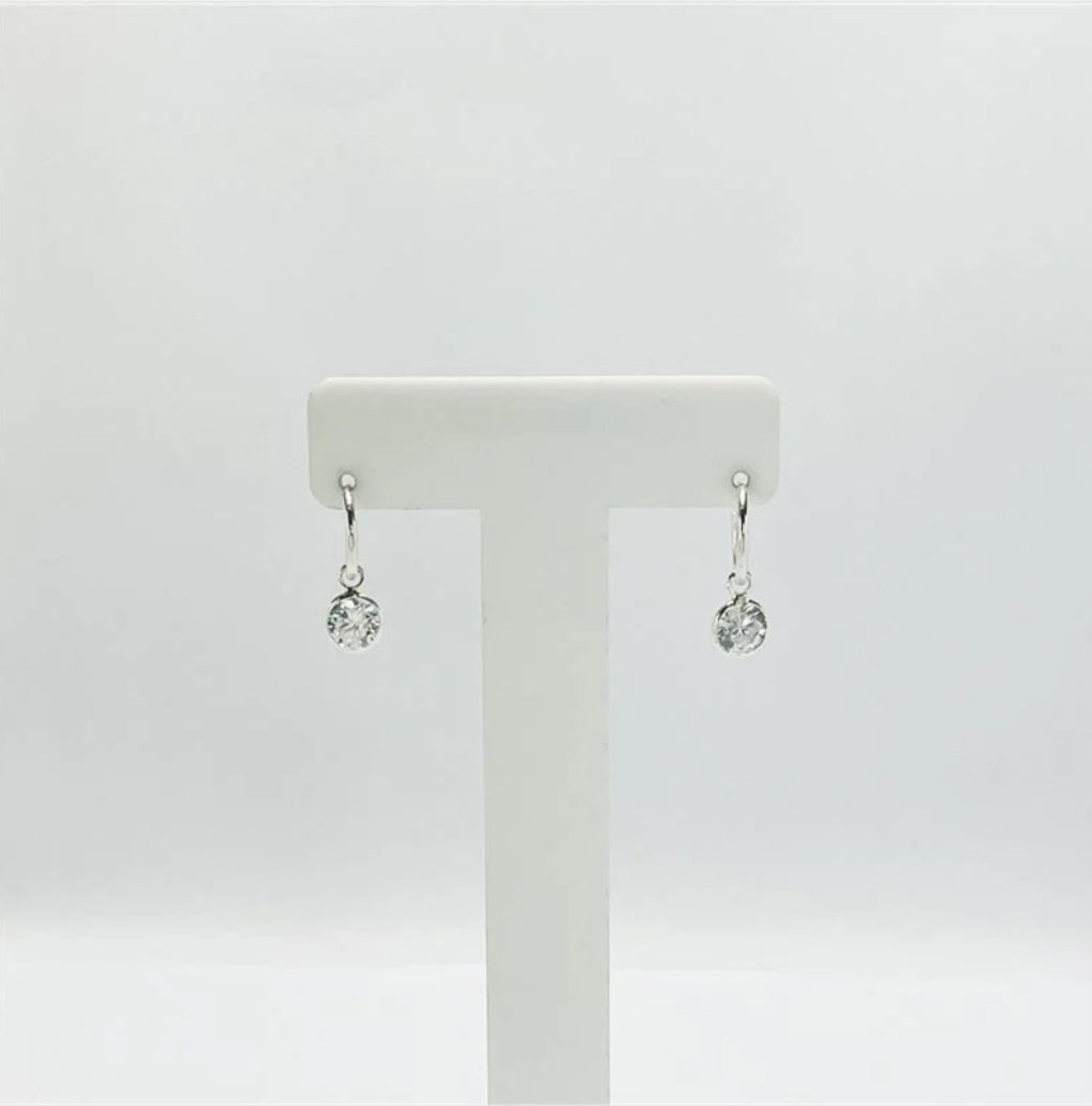 ARGOLINHA FECHO DE ENCAIXE COM PONTO DE LUZ