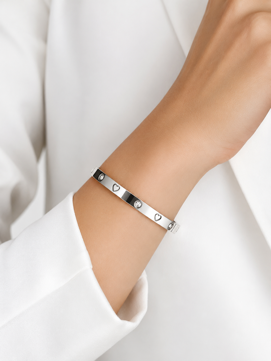 BRACELETE PONTO DE LUZ E CORAÇÃO AÇO INOXIDÁVEL