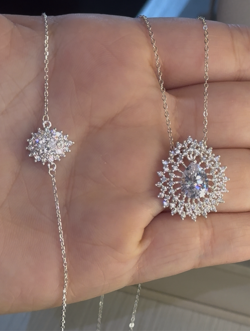 CONJUNTO COLAR E PULSEIRA GOTA CRAVEJADO