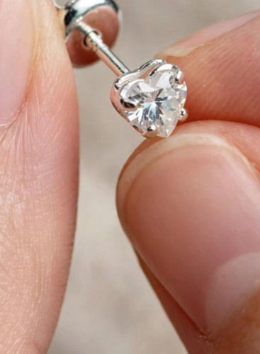 BRINCO CORAÇÃO CRISTAL TARRACHA BABY EM PRATA 925