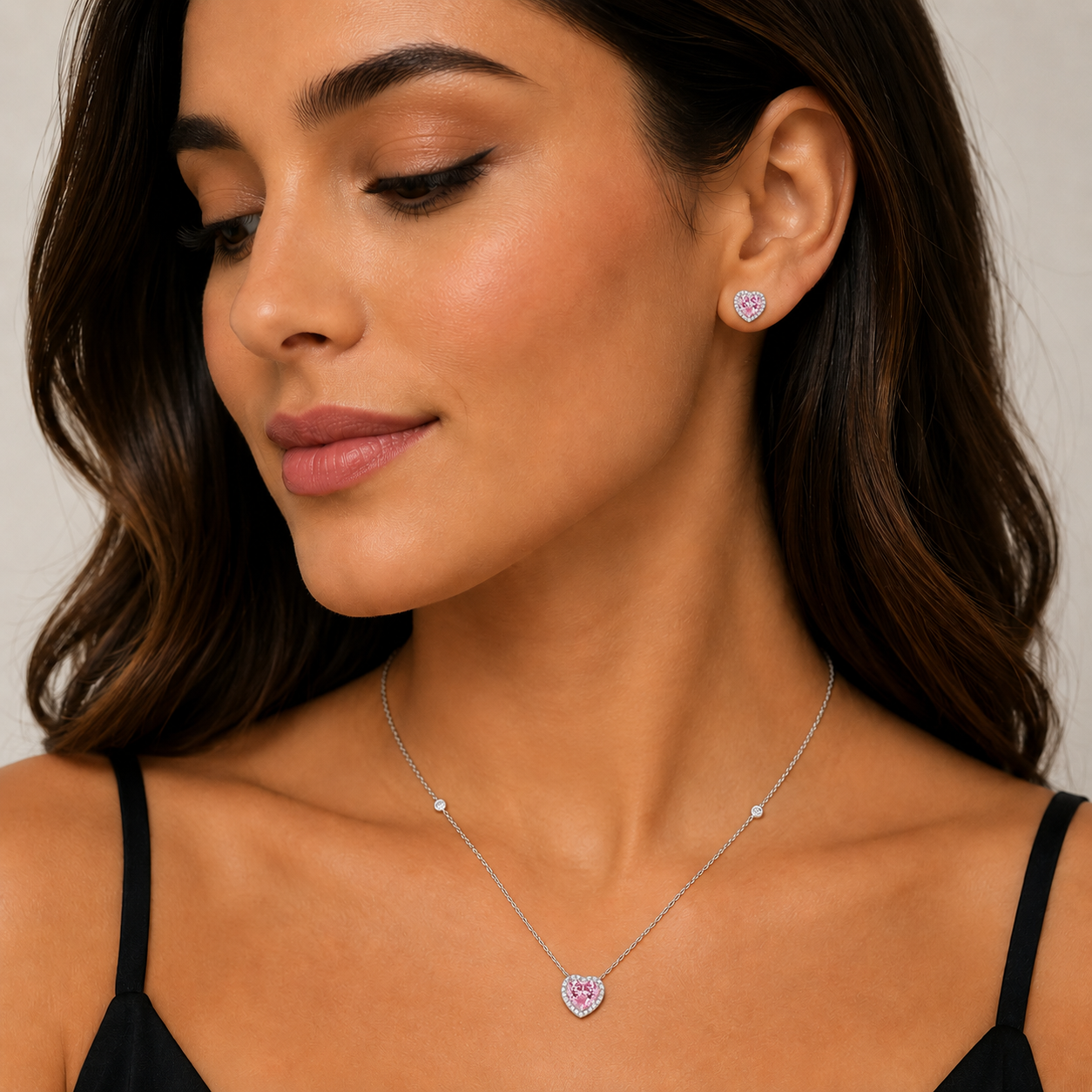 CONJUNTO CORAÇÃO ROSA PRATA 925 COM BANHO DE RÓDIO