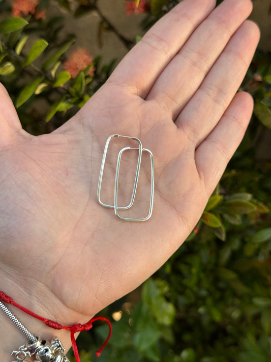 ARGOLA RETANGULAR FIO QUADRADO