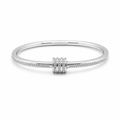 BRACELETE CRAVEJADO AÇO INOXIDÁVEL