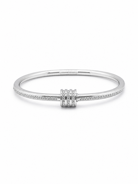BRACELETE CRAVEJADO AÇO INOXIDÁVEL