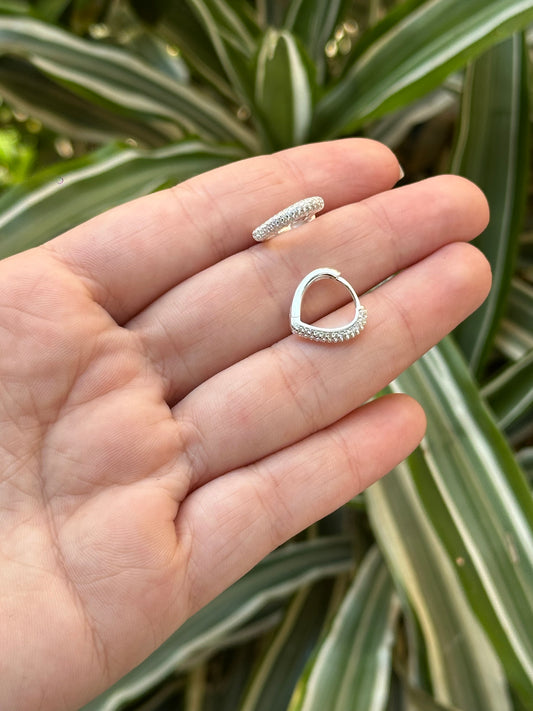 ARGOLA MEIA CRAVEJADA OVAL