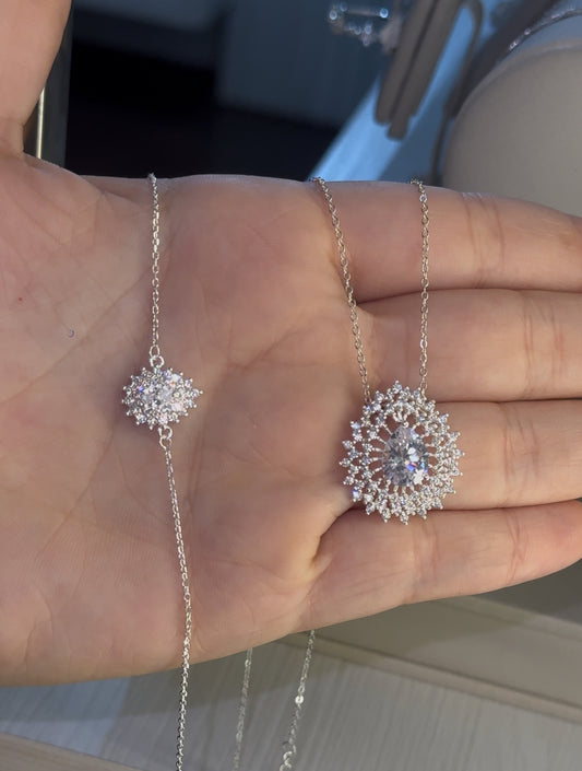 CONJUNTO COLAR E PULSEIRA GOTA CRAVEJADO