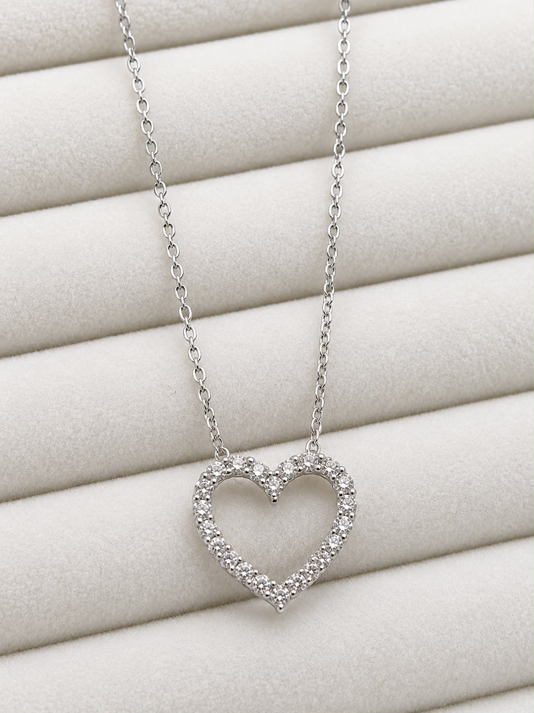 COLAR CORAÇÃO MOISSANITE 2.1MM PRATA 925
