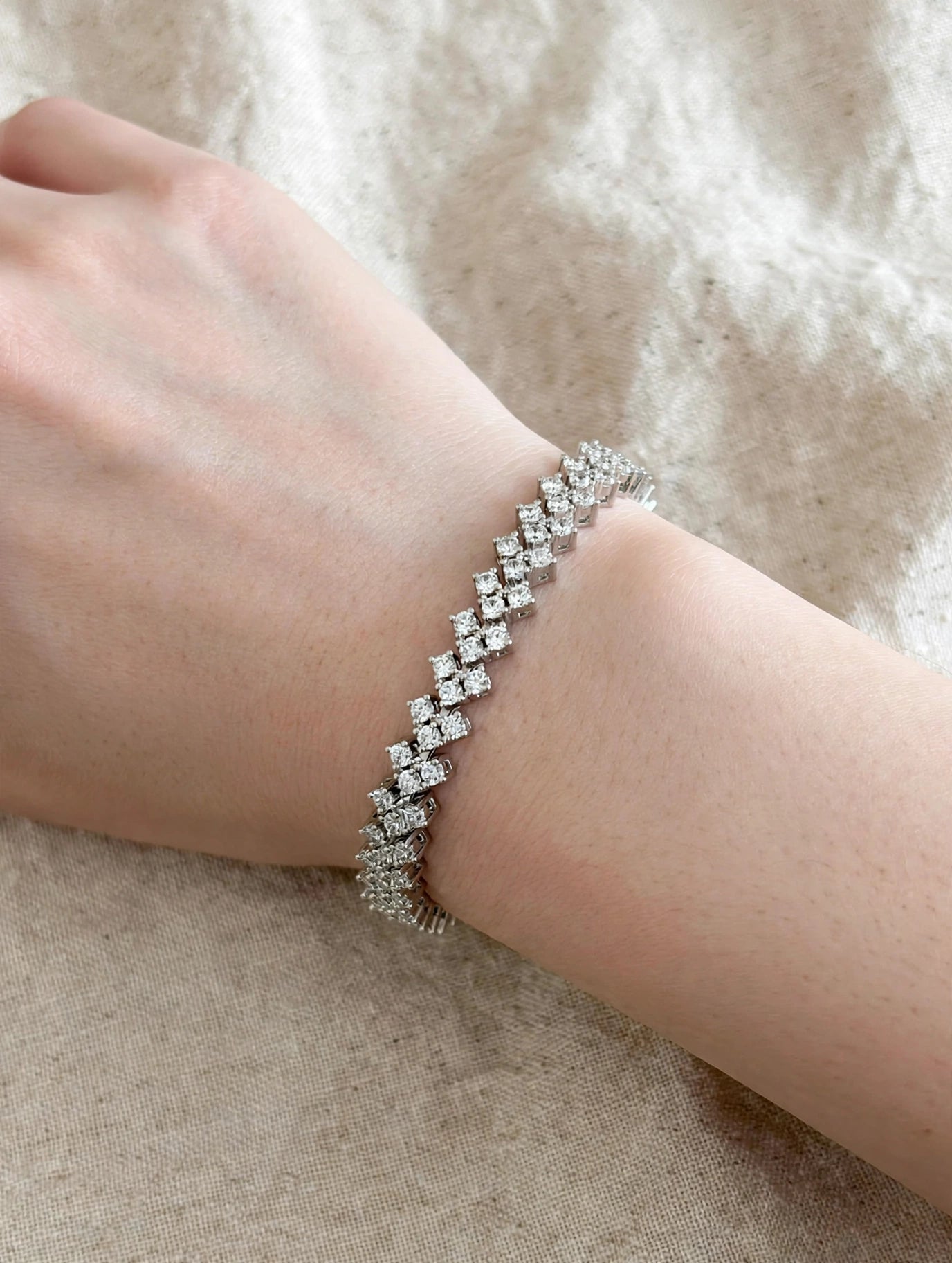 PULSEIRA RIVIEIRA ZIG ZAG SEMIJOIA