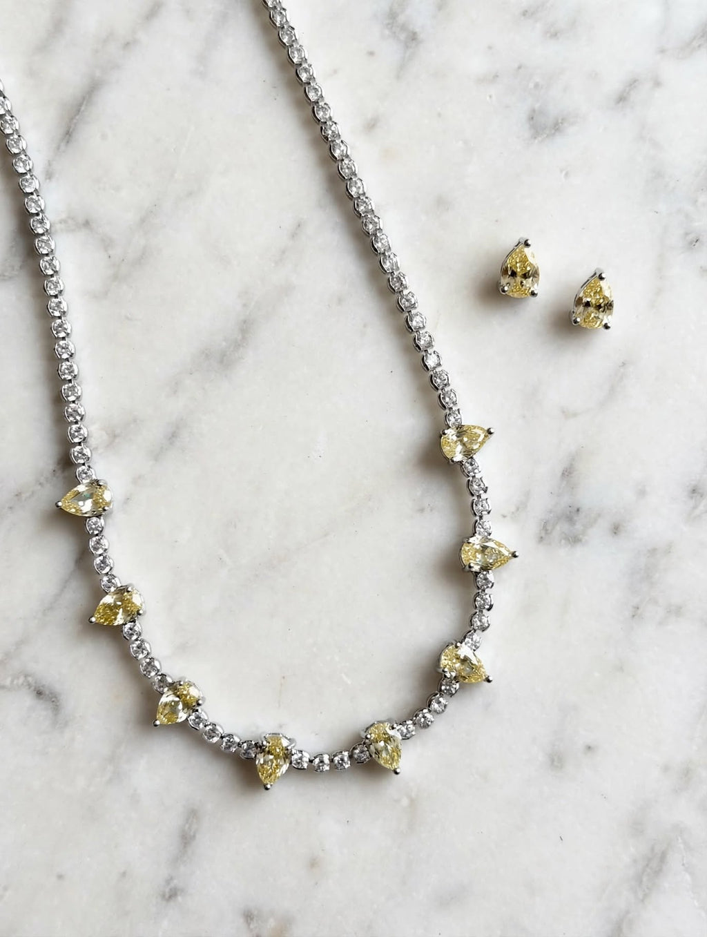 Conjunto Gota Riviera em Semijoia Premium